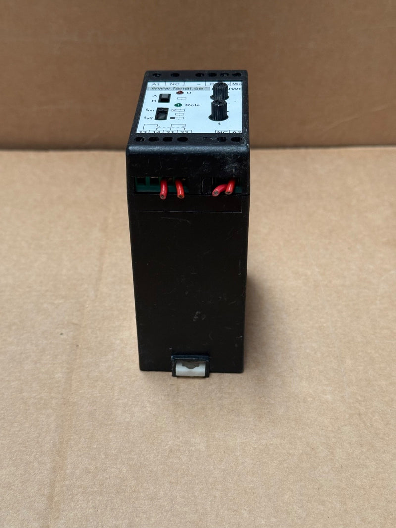 Iskra – BR‑NWT – Time Delay / Timer Relay (Control/Automation Accessory)