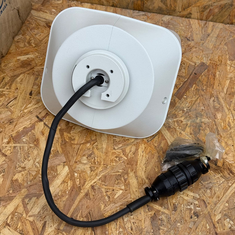 Pelco – PT780-24P – Medium-Duty Indoor/Outdoor Pan/Tilt Unit (24 VAC)
