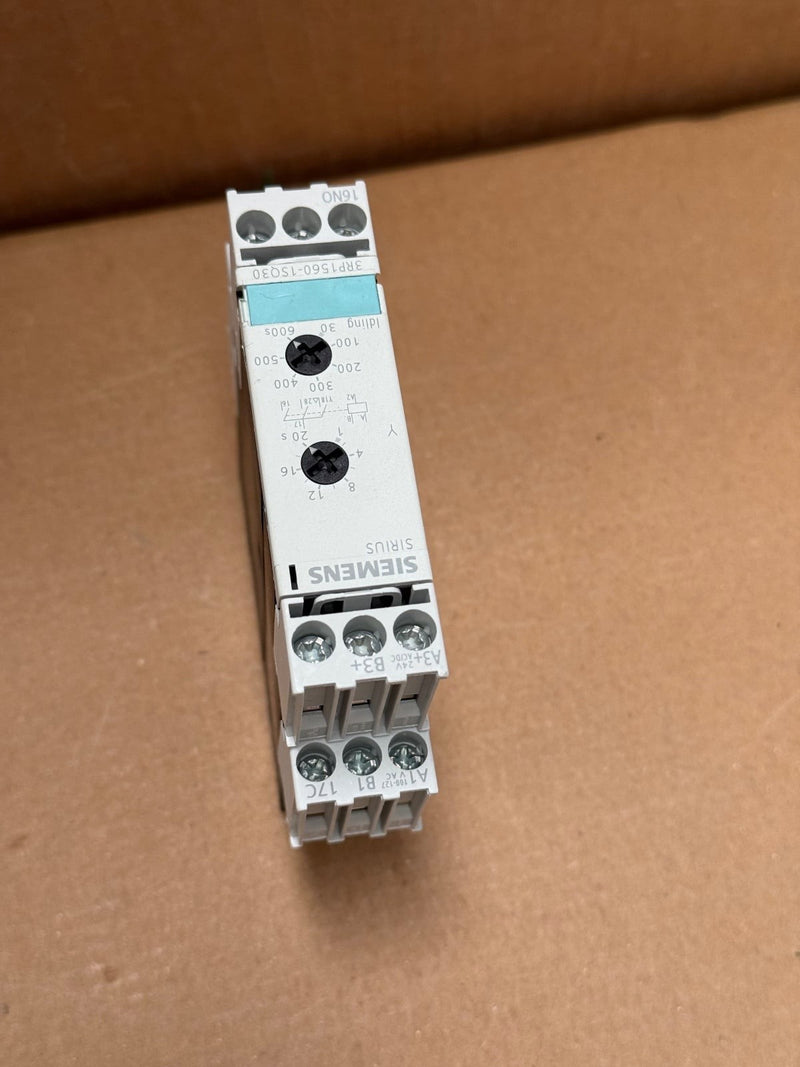 Siemens – 3RP1560-1SQ30 – SIRIUS Star-Delta Timing Relay