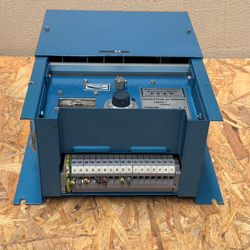 A.C.E.O. – 15074/6111 – Voltage Regulator / Regulateur de Tension (100V, 50Hz)