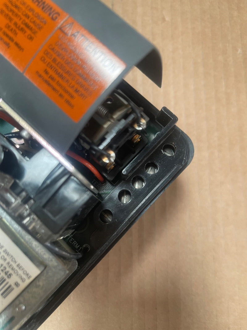 Honeywell – RA890G1245 – Protectorelay / Flame Safeguard Relay (220 V)