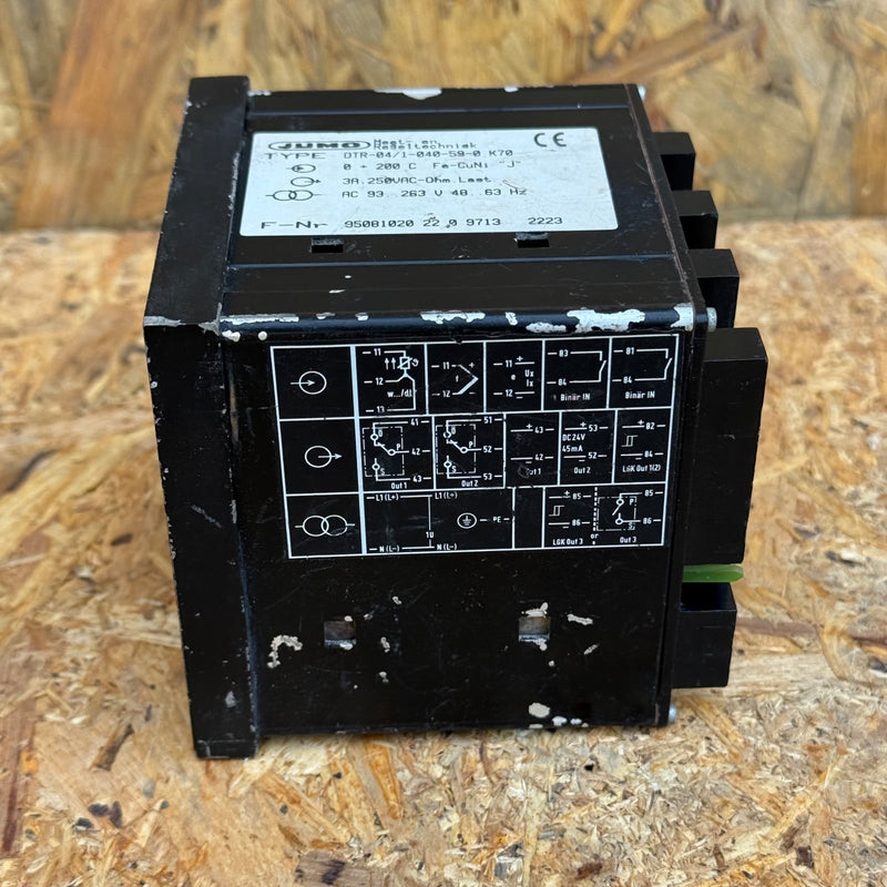 Jumo – DTR-04/1-040-59-0 K70 (dTRON 04) – Microprocessor Temperature Controller