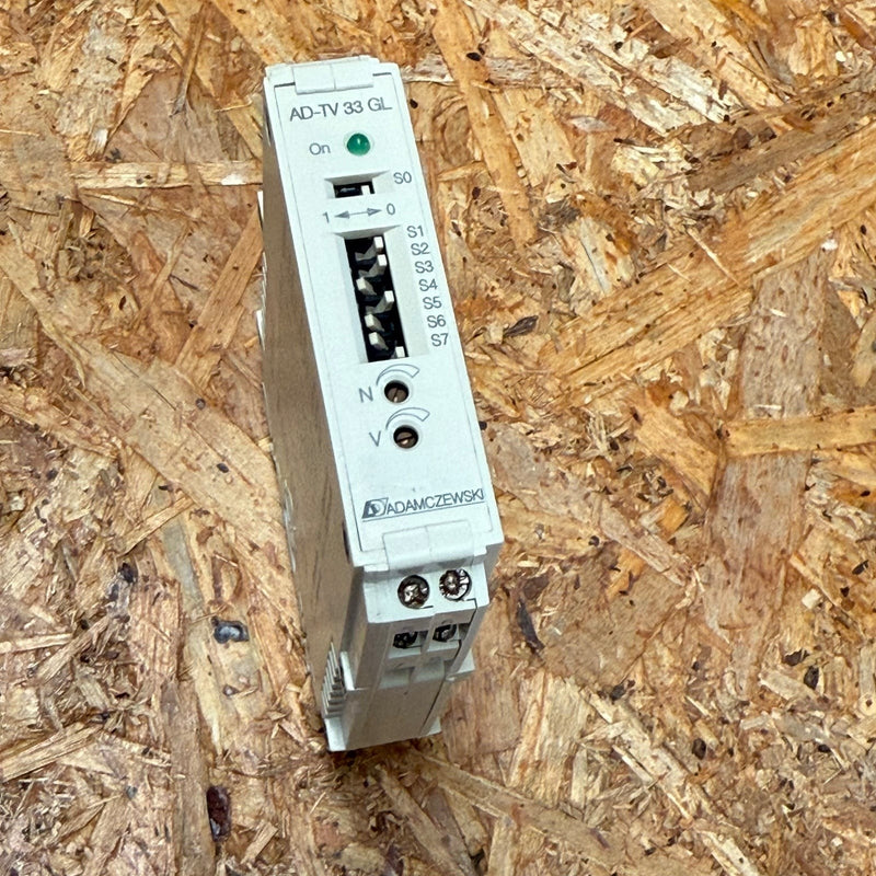 Adamczewski – AD-TV 33 GL – Vario-Isolation Amplifier, Analog Signal Conditioner