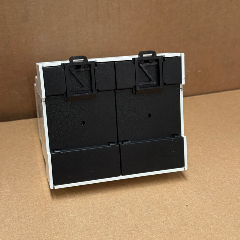 Regin – AQUA24A3/D – HVAC PI Temperature Controller