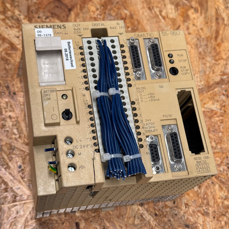 Siemens – 6ES5095-8MC02 – Compact CPU / Programmable Logic Controller E-Stand:01