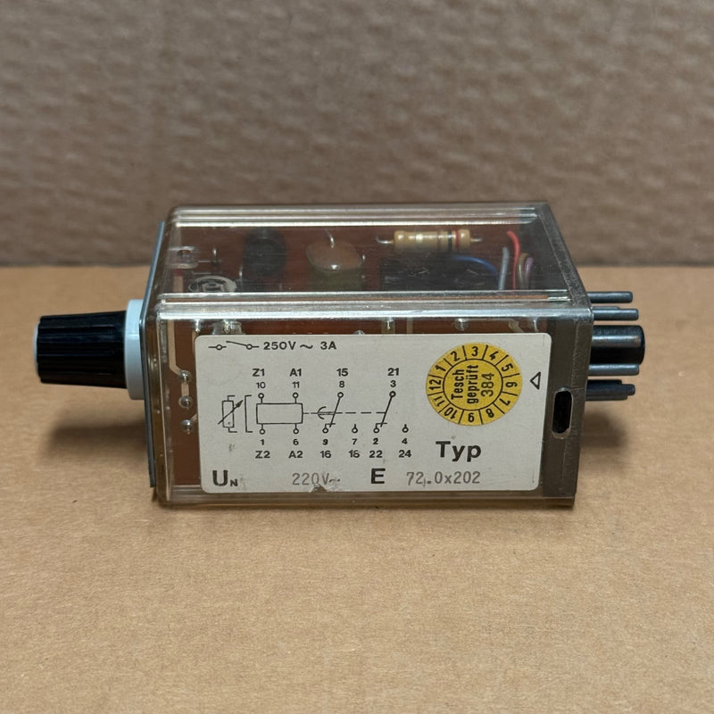 Tesch – E 72.0X202 – Analogue Time Delay Relay / Timer (220V, 250V ~ 3A)