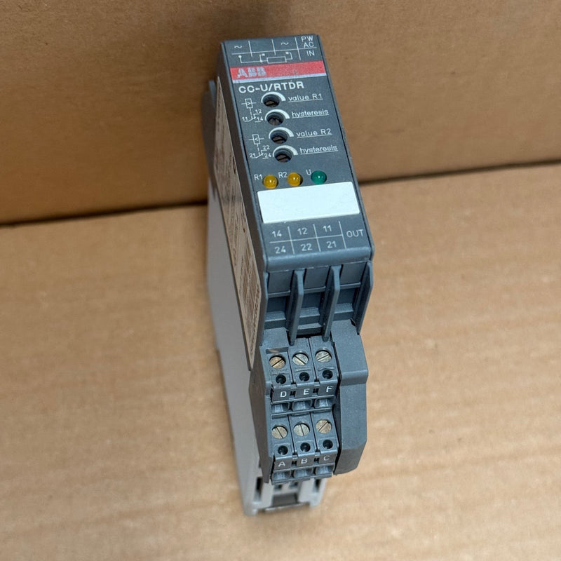 ABB – 1SVR040013R2700 (CC-U/RTDR) – PT100 RTD Temperature Signal Relay Converter