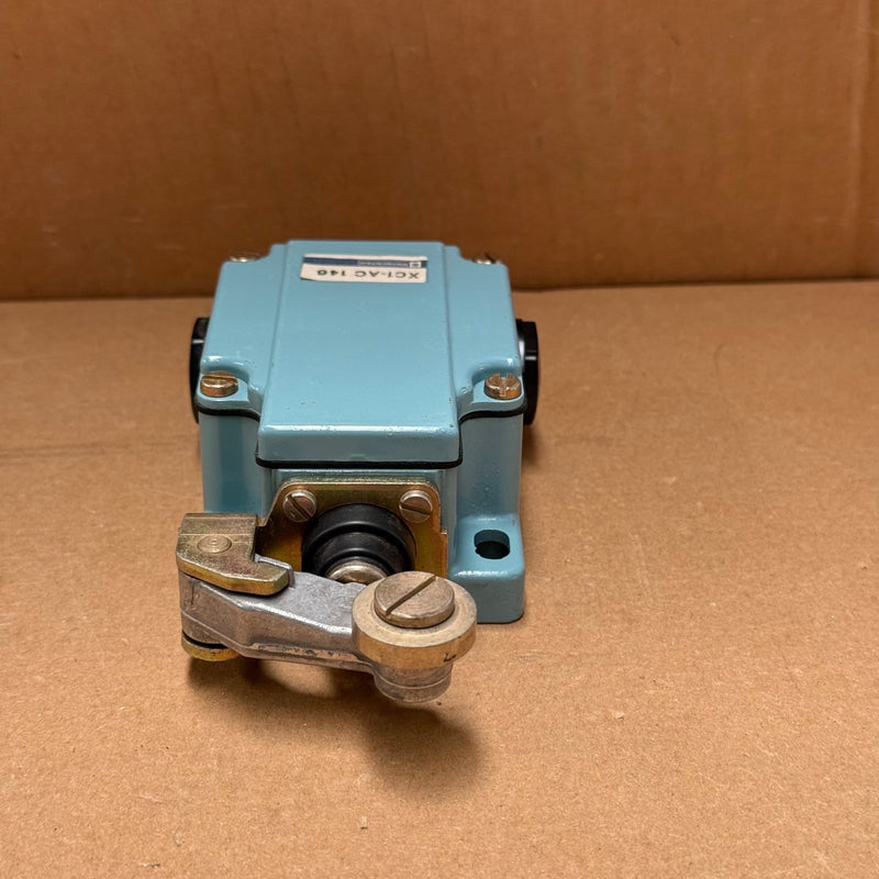 Telemecanique – XC1AC146 – Heavy Duty Limit Switch
