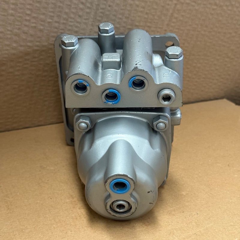 Rexroth – R431002837 – H-Controlair Pneumatic Pressure Regulating Lever Valve