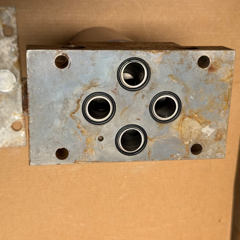 Woodward HRT – 25500082 – R-DDV Servo Valve + 25000415-105-901 SERVOMOTOR