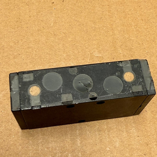 Atlas Copco – VGD15-A-A-5 – Directional Pneumatic Valve / Solenoid Valve Module