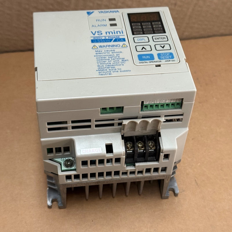 Yaskawa – CIMR-XCAC40P4 – VS mini C Series / AC Microdrive / Inverter Drive
