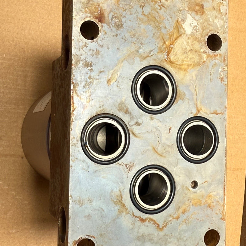 Woodward HRT – 25500082 – R-DDV Servo Valve + 25000415-105-901 SERVOMOTOR